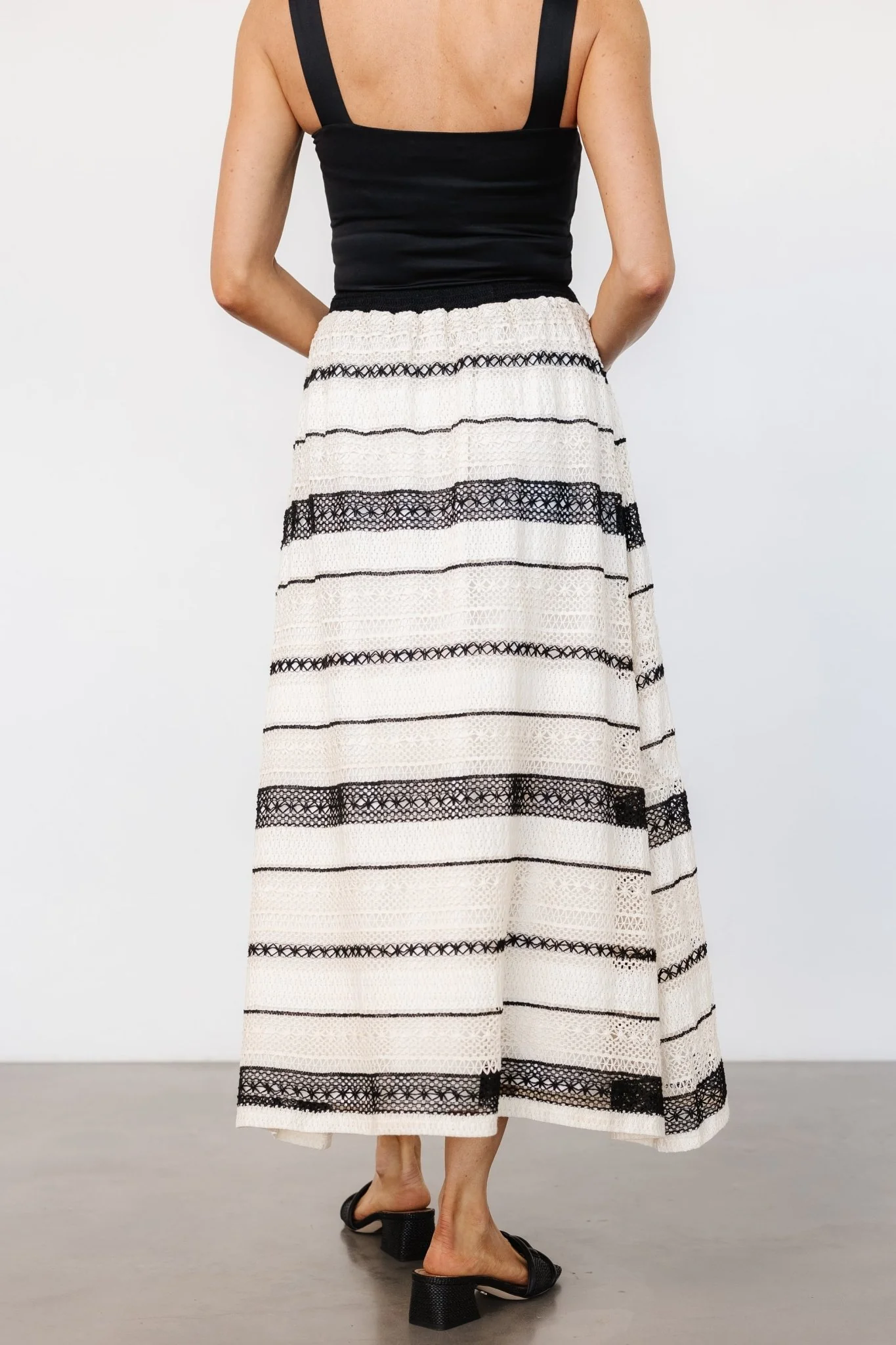 Alondra Woven Skirt | Cream + Black - Jamouz