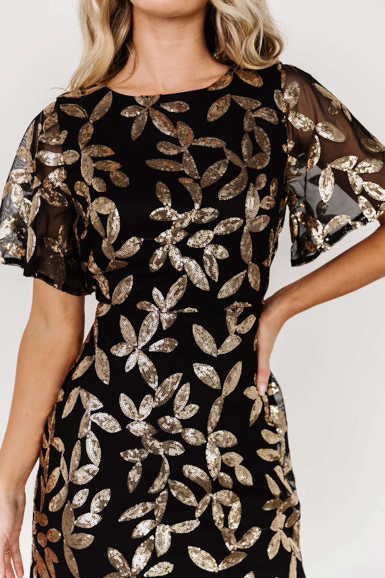 Deanna Sequin Midi Dress | Black + Gold - Jamouz