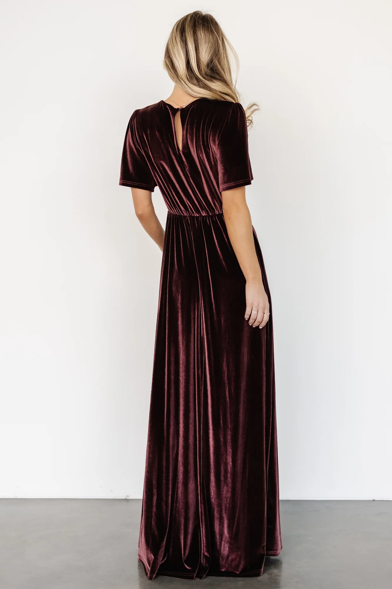 Vivian Velvet Maxi Dress | Clove - Jamouz