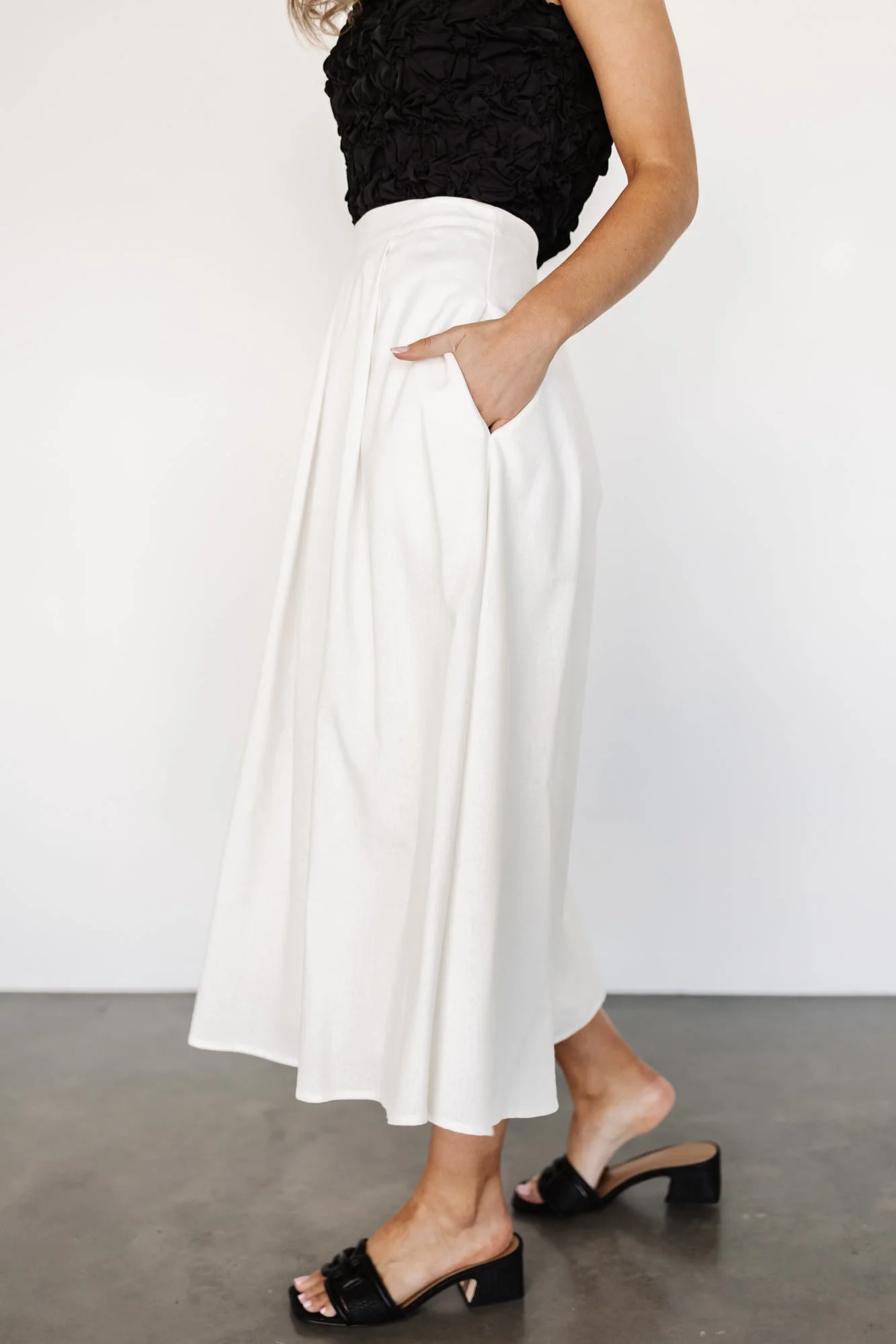 Katie Pleated Midi Skirt | Off White - Jamouz