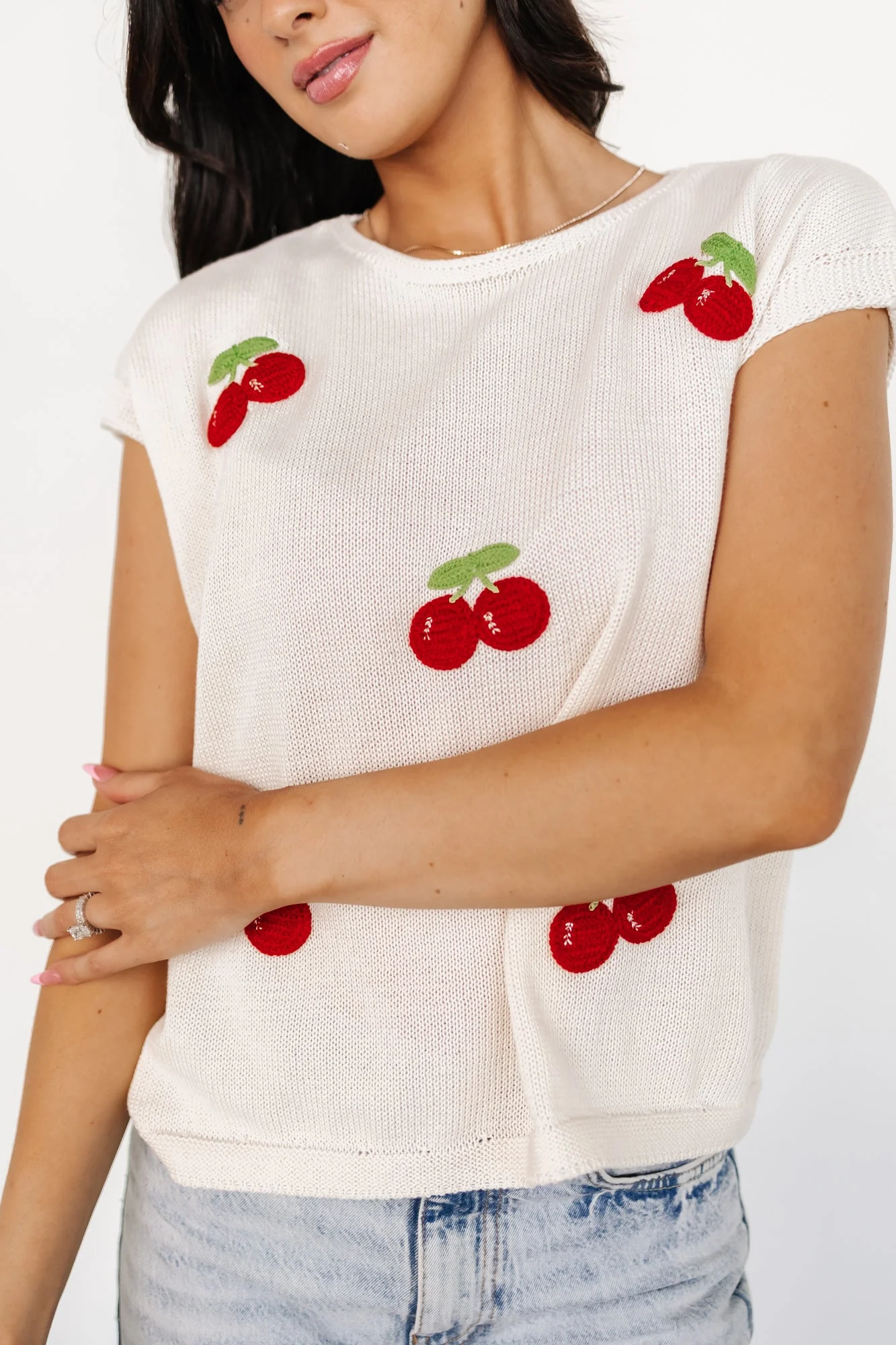 Lexie Knit Top | Cream + Cherry Applique - Jamouz