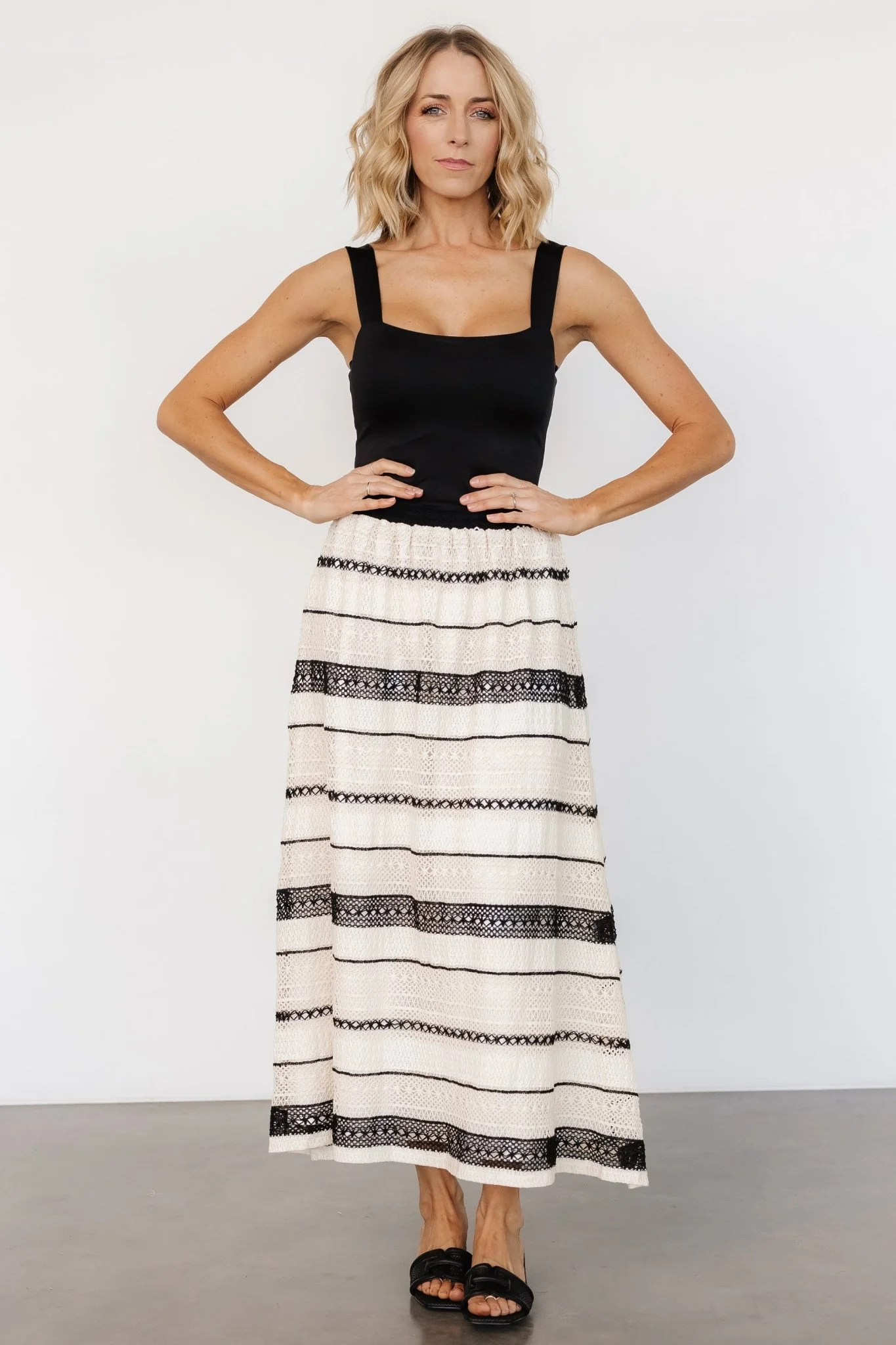 Alondra Woven Skirt | Cream + Black - Jamouz