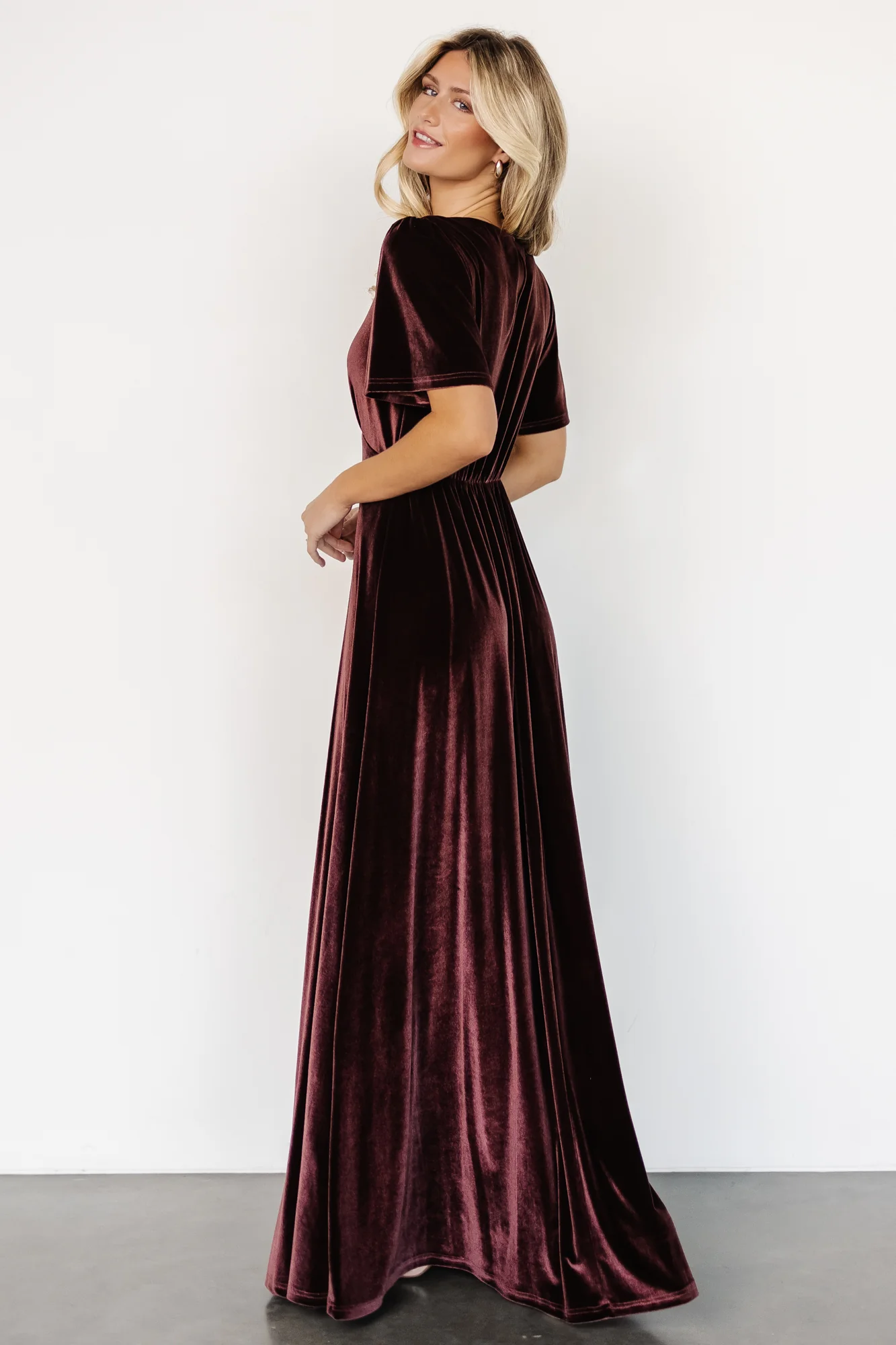 Vivian Velvet Maxi Dress | Clove - Jamouz