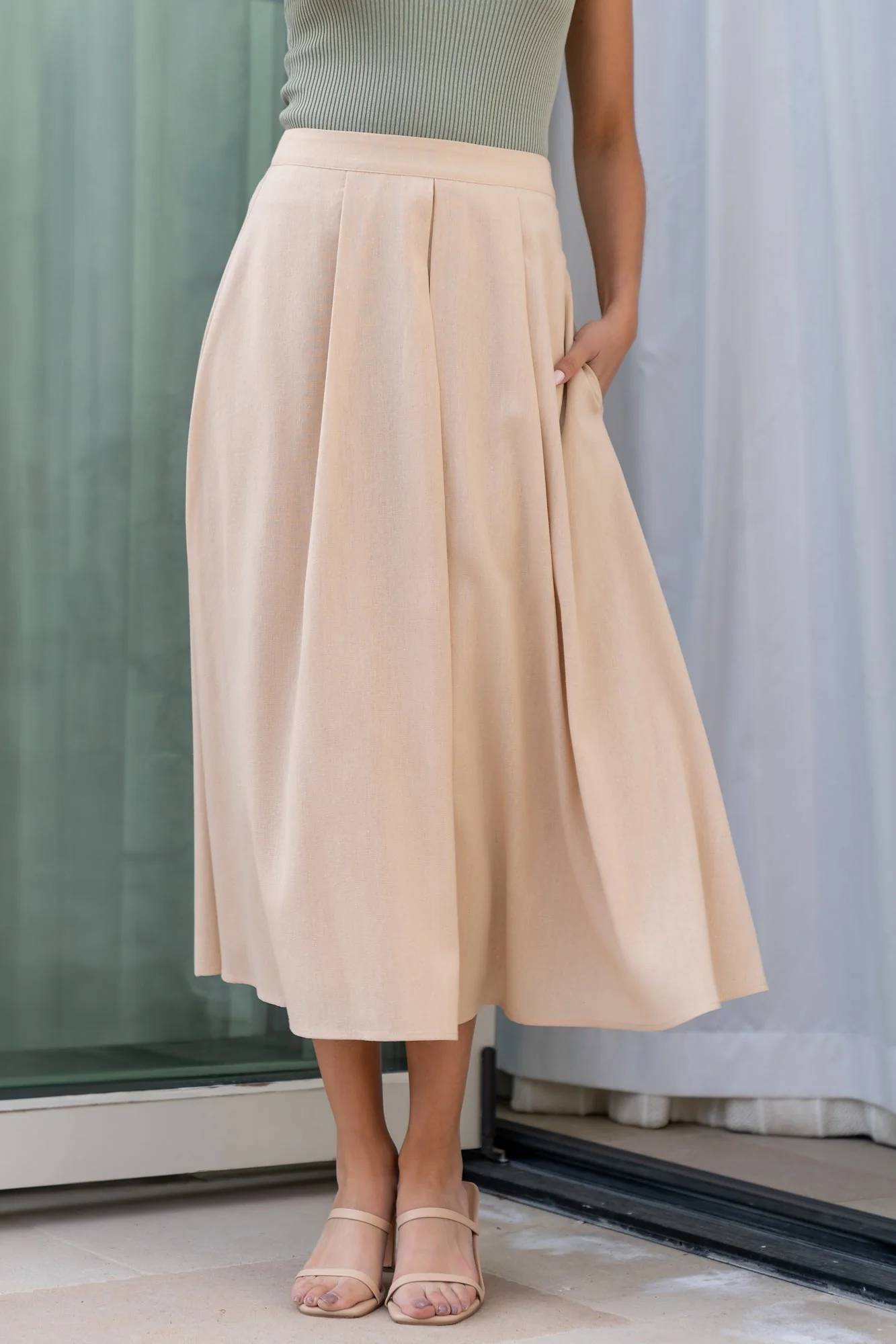Katie Pleated Midi Skirt | Natural - Jamouz