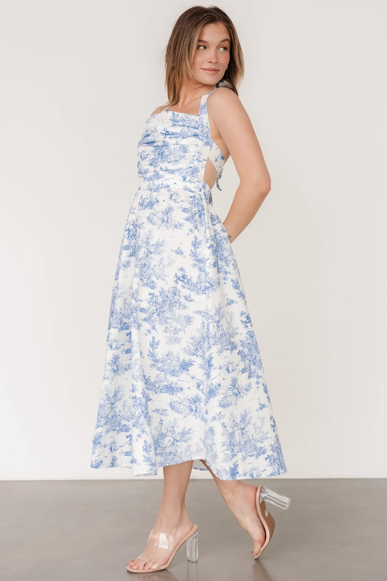 Carolyn Halter Midi Dress | White + Blue - Jamouz