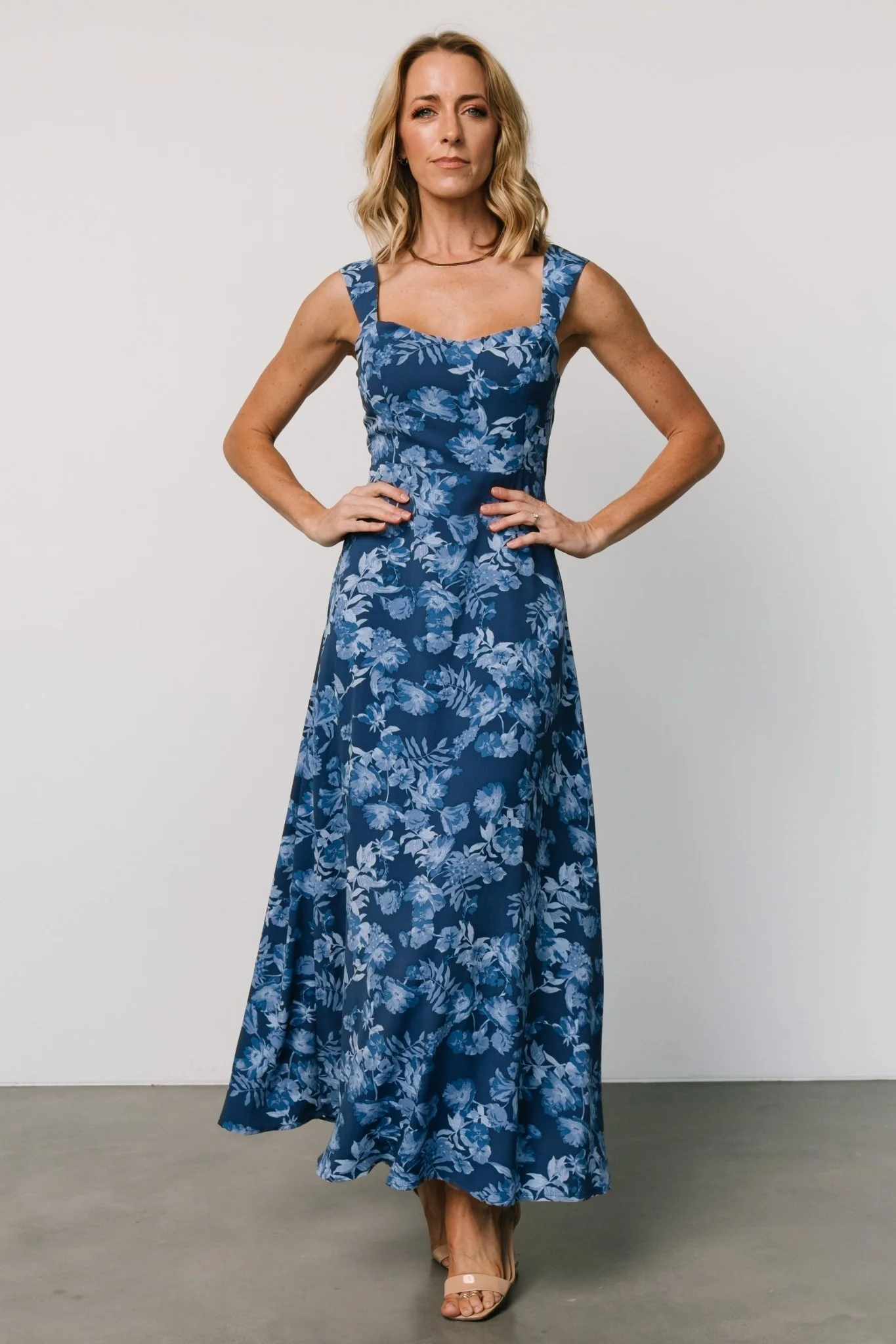 Mandy Maxi Dress | Blue Floral - Jamouz