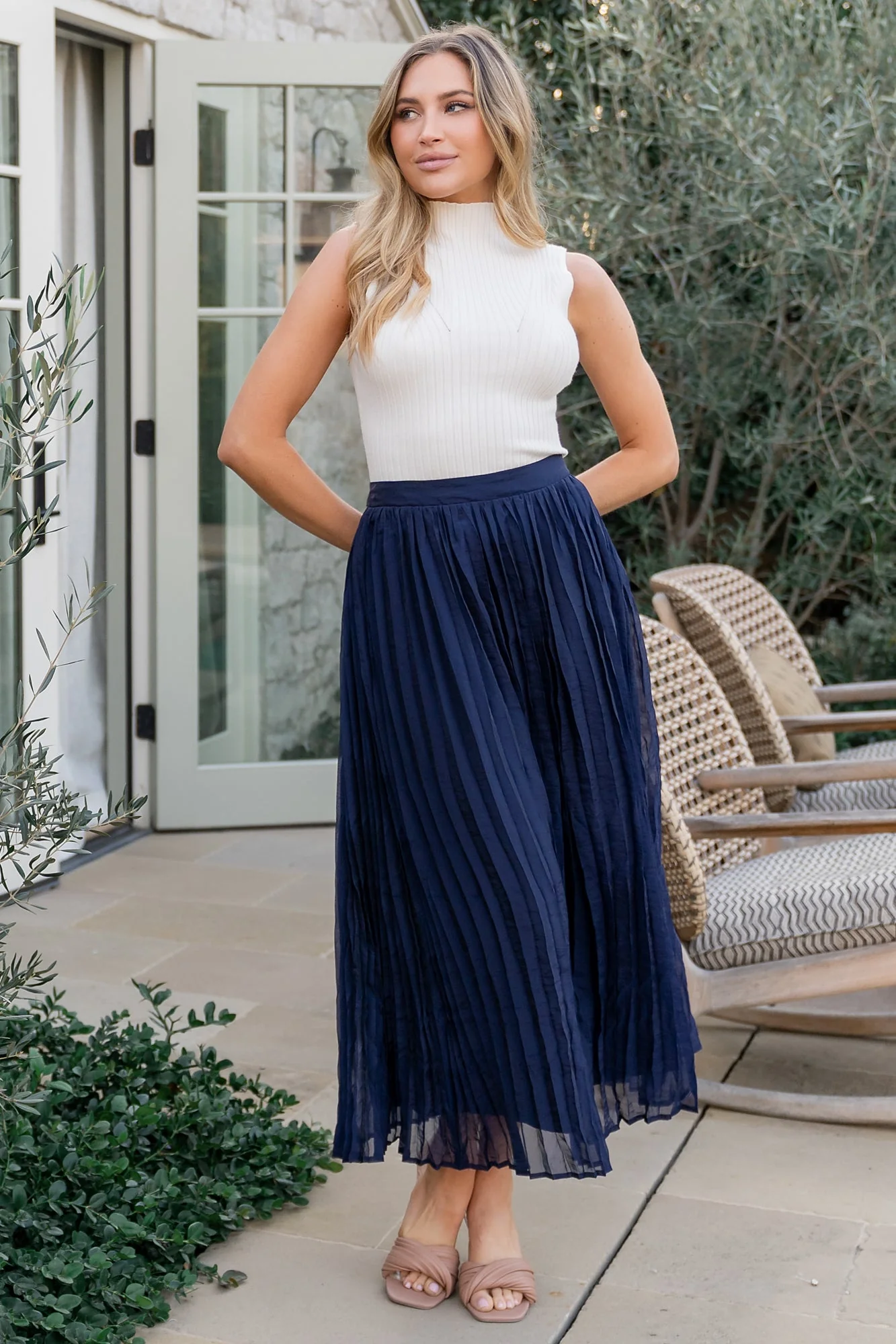 Cyra Midi Skirt | Navy - Jamouz