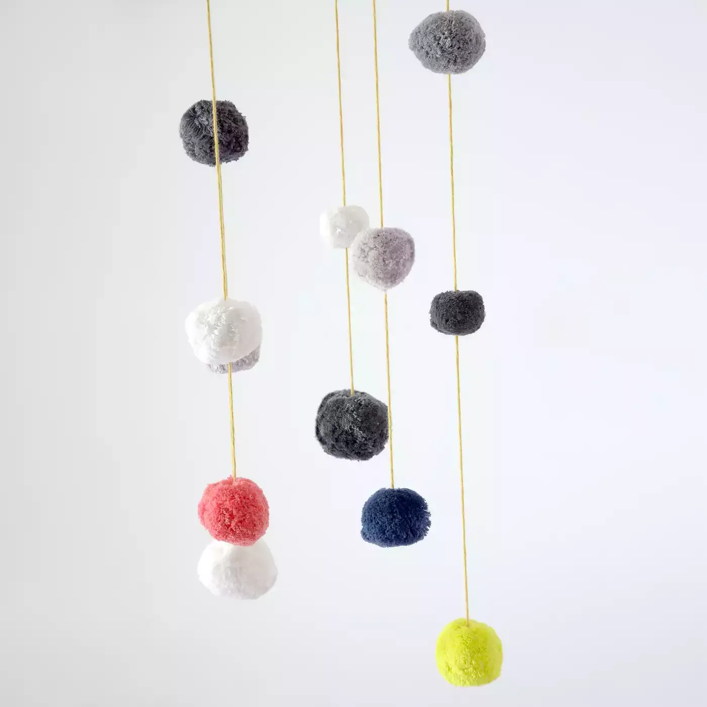 Mobile Pompons - Jamouz