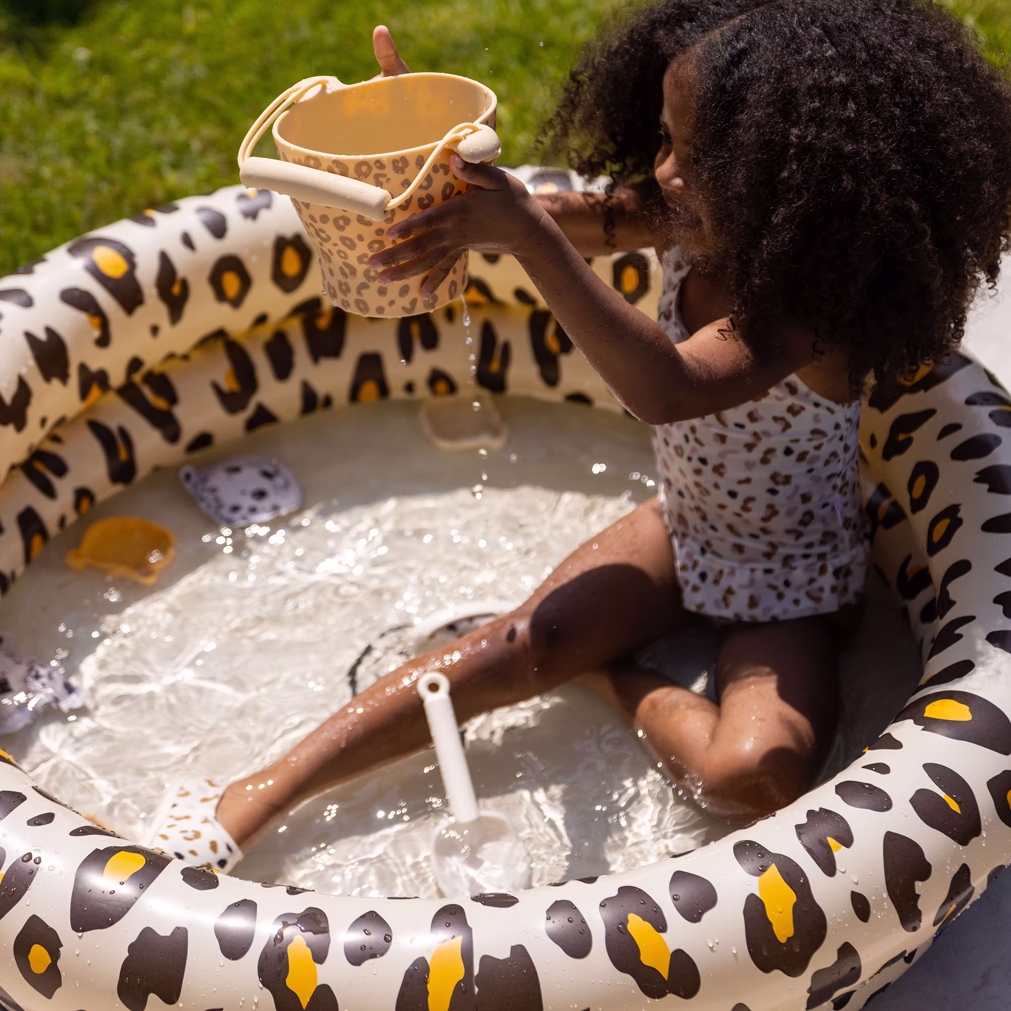 Pool Leopard - Jamouz