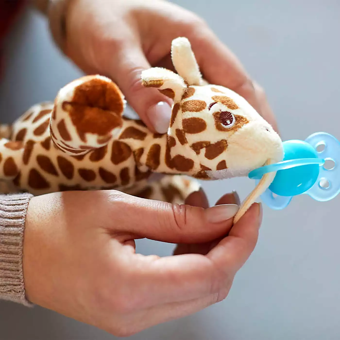 Snuggle Giraffe Ultra Soft SCF348/11 - Jamouz