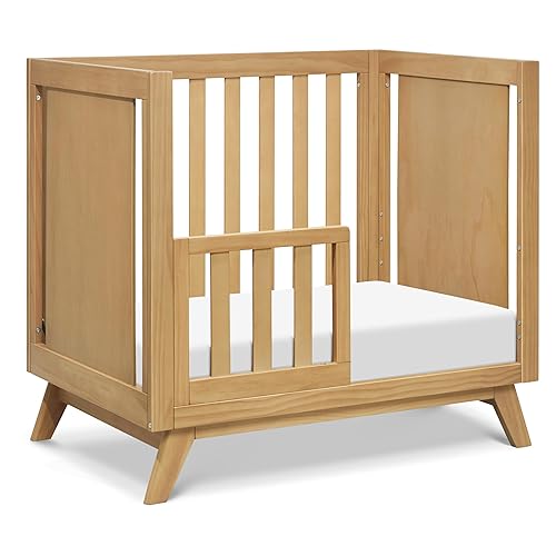DaVinci Otto 3-in-1 Convertible Mini Crib with 4' Mattress in Honey, GREENGUARD Gold Certified - Jamouz