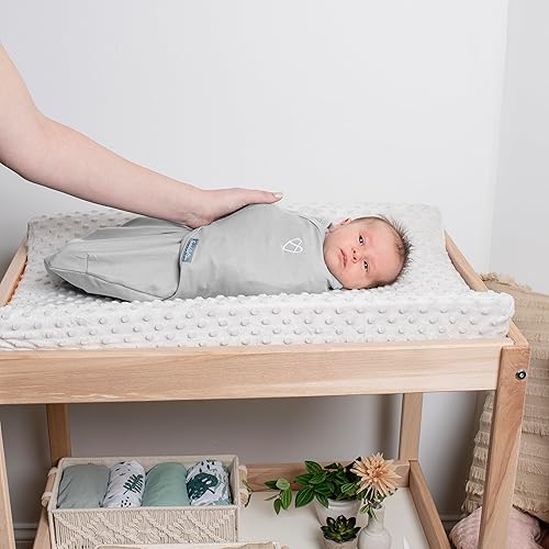 SwaddleMe by Ingenuity Original Swaddle with Easy-Change, 100% Cotton, Improves Sleep & Calms Startle Reflex, 3-6 Months, 3-Pack - Mountaineer - Jamouz