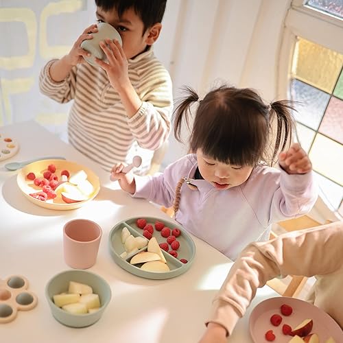 mushie Silicone Suction Plate | BPA-Free Non-Slip Design (Ivory) - Jamouz